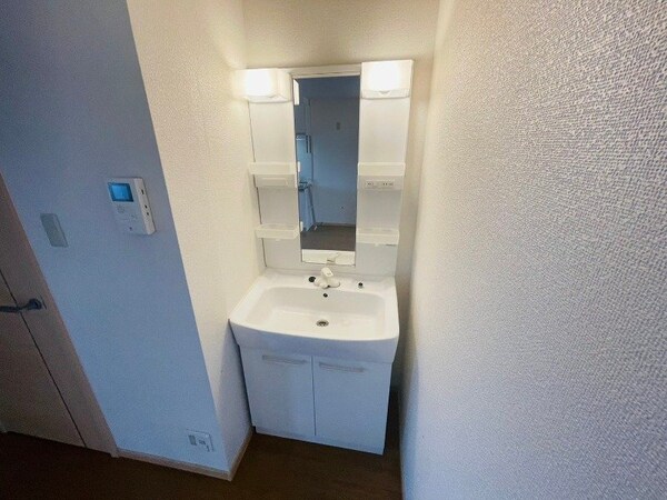 洗面所(別部屋参考写真です。)