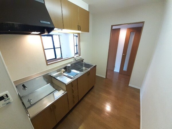 キッチン(同物件参照写真)