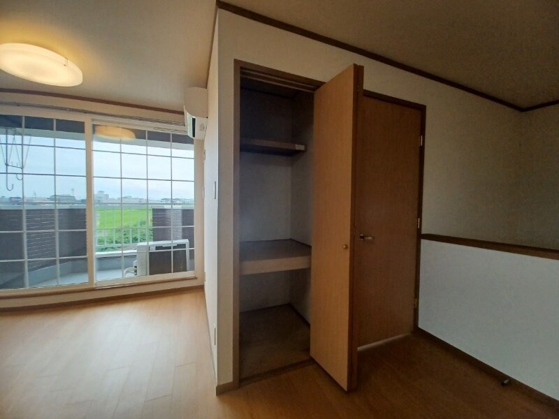 物件内観写真15　(別部屋同型タイプです。)