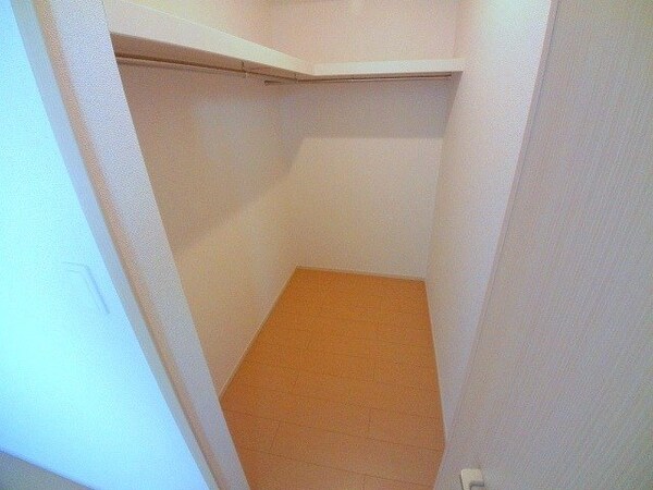 収納(同物件別部屋反転タイプ)