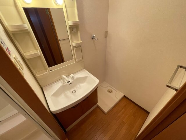 物件内観写真7　(同物件別室の画像です)