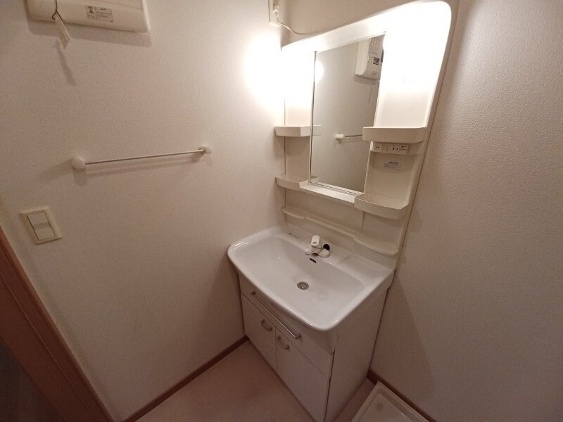 物件内観写真11　(同型反転タイプ)