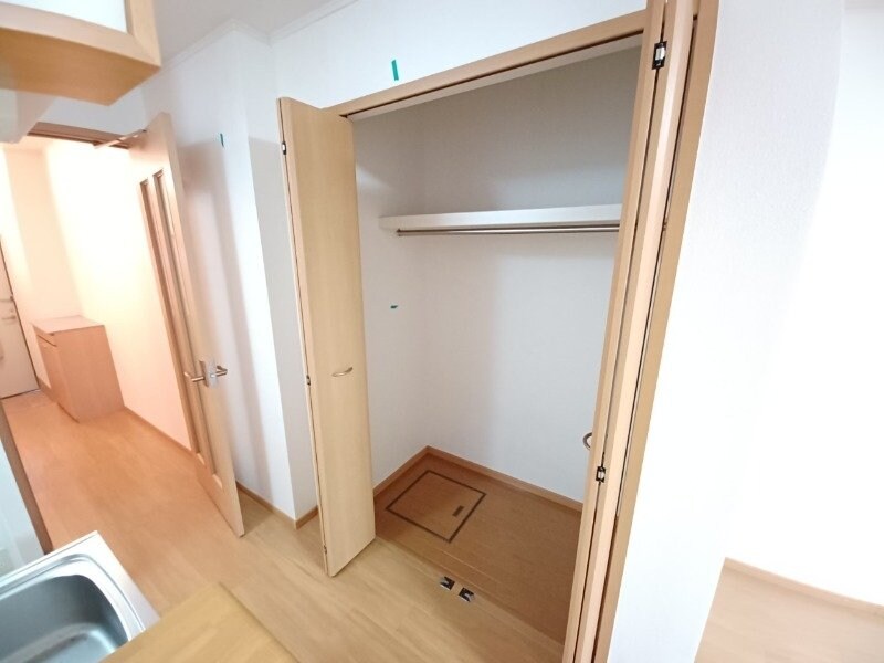 物件内観写真12　(同型反転タイプ)