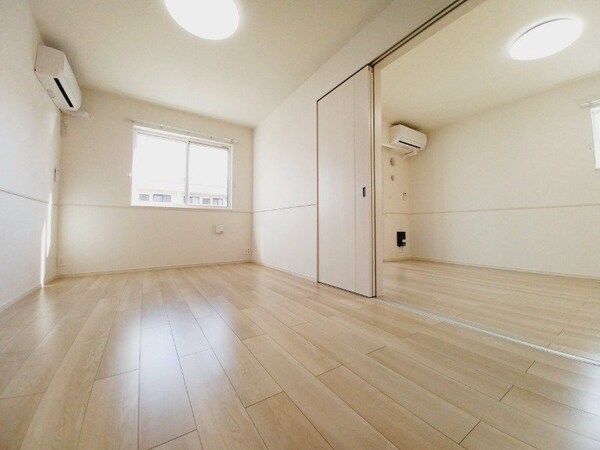 その他部屋・スペース(同型参考写真です。)