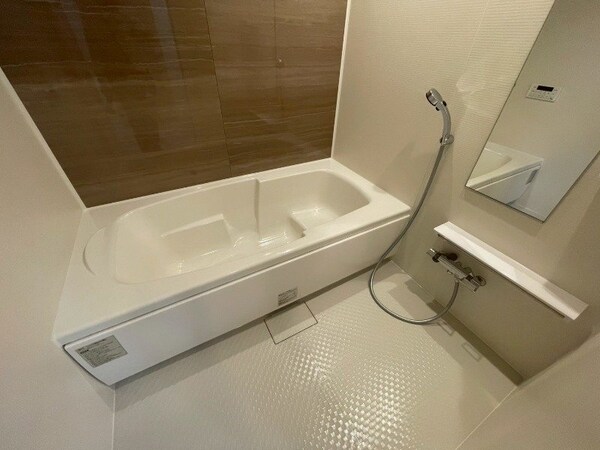バス／シャワールーム等(同型参考写真)