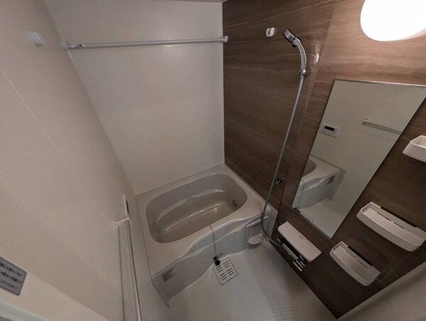 バス／シャワールーム等(同型タイプの画像)