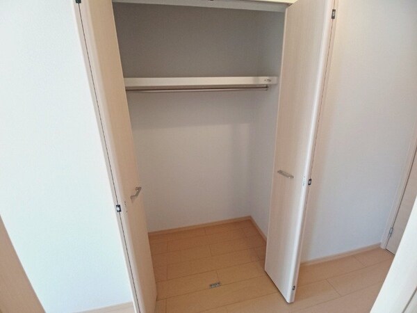 収納(同型参考写真)