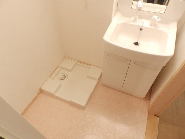 洗面所(同物件別部屋のお写真です。)