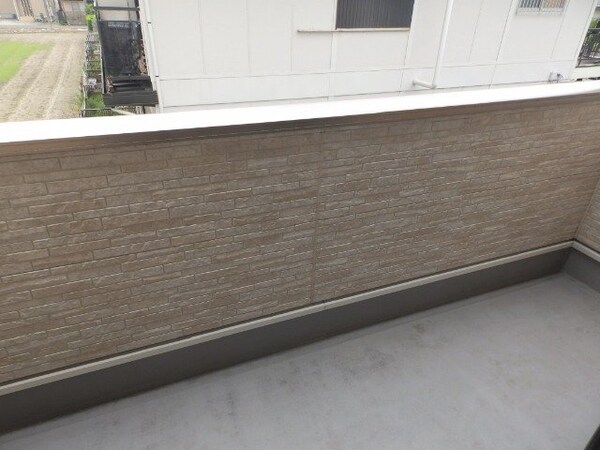 バルコニー(反転タイプ参考写真)