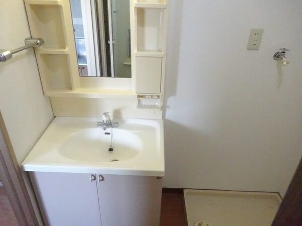 洗面所(同タイプ部屋写真です。)
