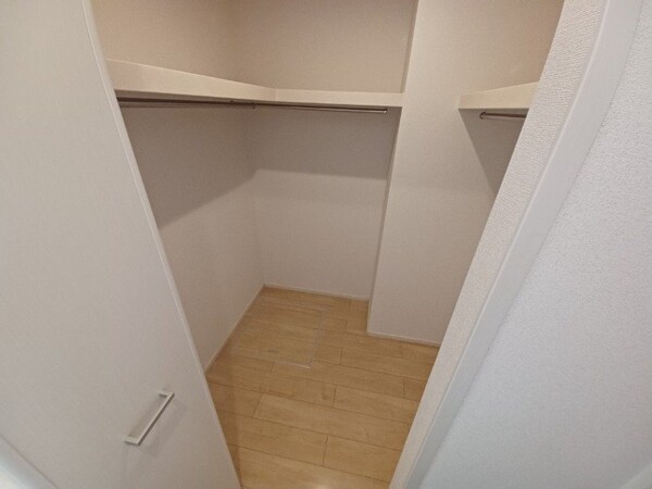 収納(同タイプ部屋写真です。)