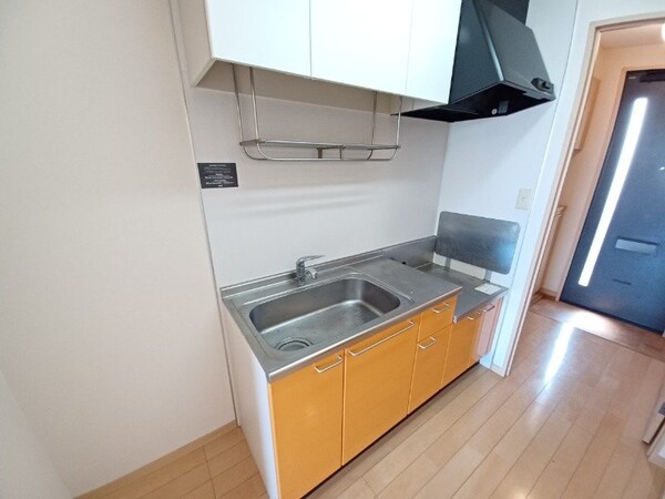 キッチン(同物件参照写真)