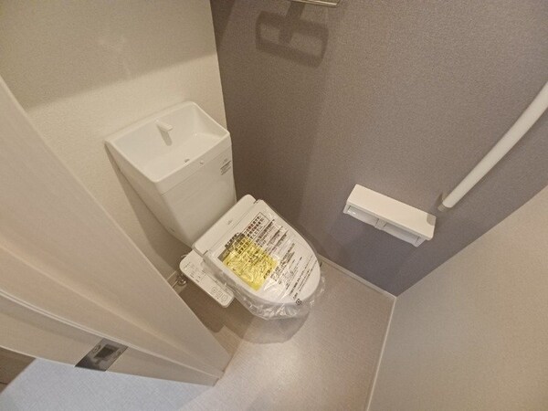 トイレ(同型タイプ画像)