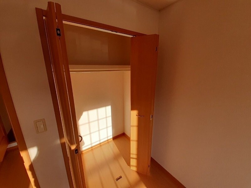 物件内観写真8　(別部屋同型タイプ)