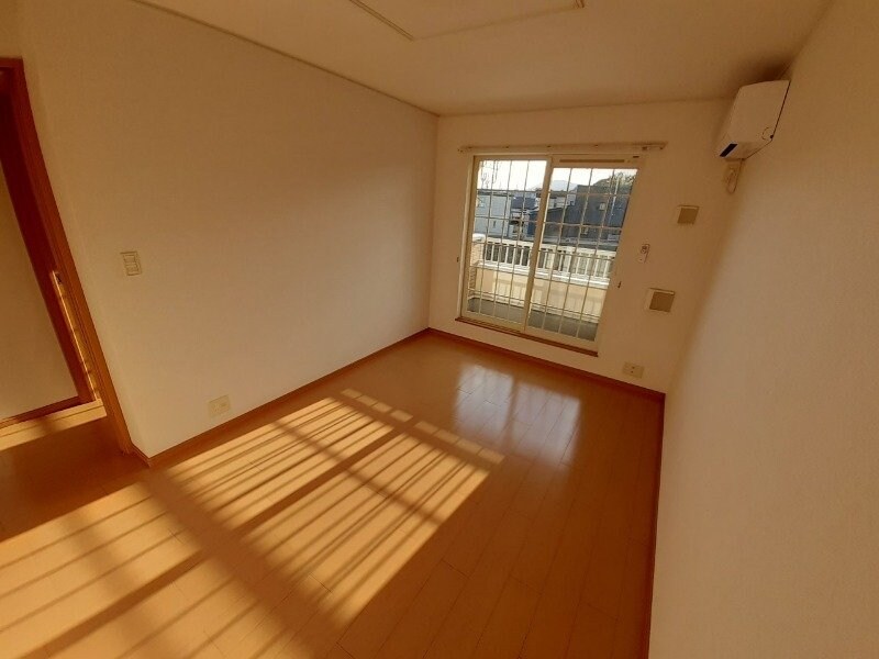 物件内観写真9　(別部屋同型タイプ)