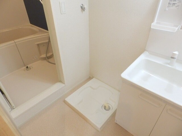 物件内観写真20　(別部屋反転写真です)