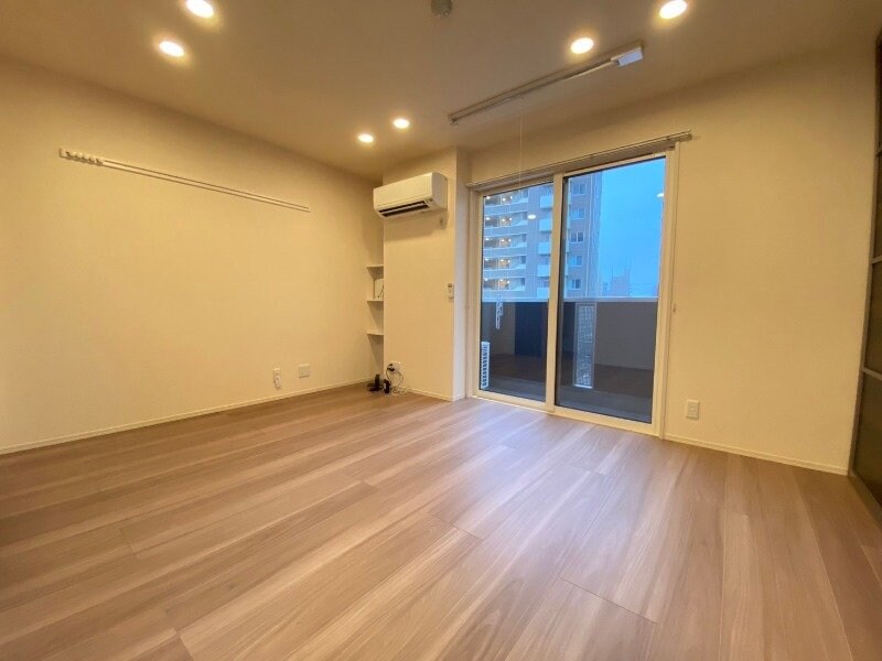 物件内観写真8　(同一物件別室写真)