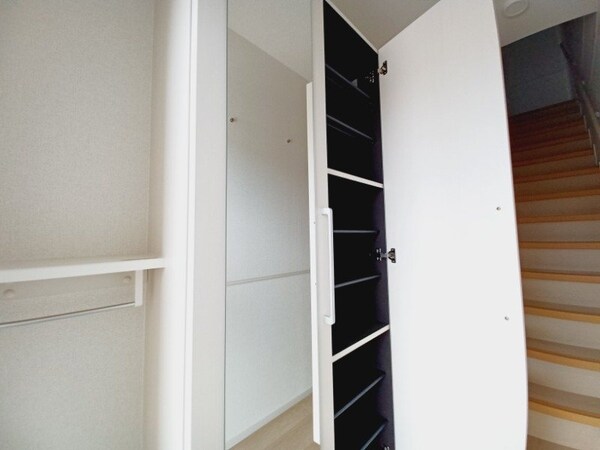 収納(同タイプの部屋写真です。)