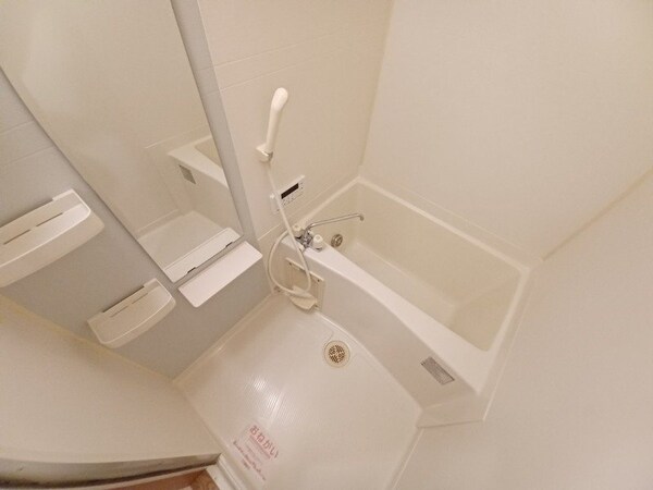 バス／シャワールーム等(同型参考写真)