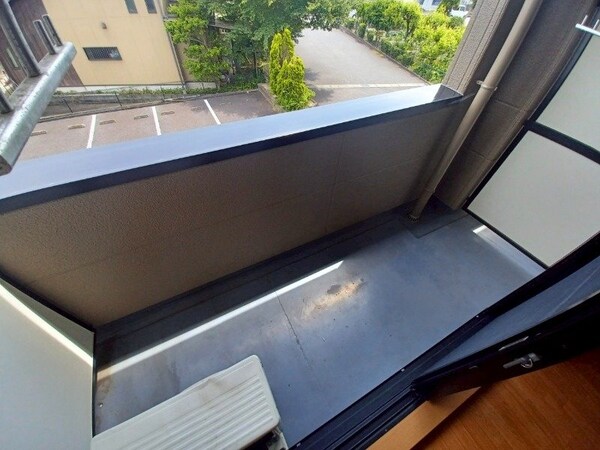 バルコニー(同物件別部屋タイプ)