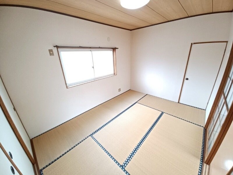 物件内観写真9　(和室あり)