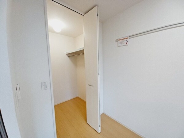 収納(同物件別部屋参考写真)