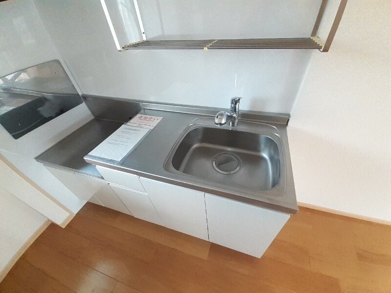 物件内観写真6　(同物件別室画像)