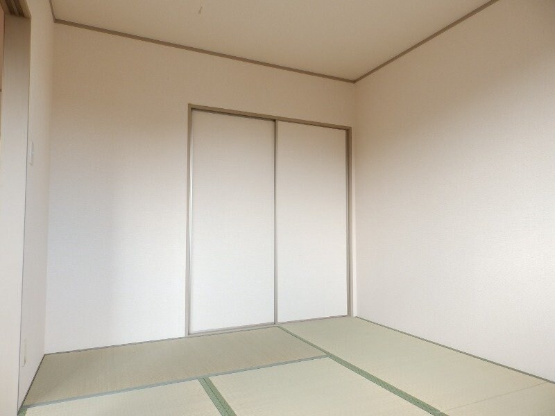 物件内観写真18　(同型タイプ)