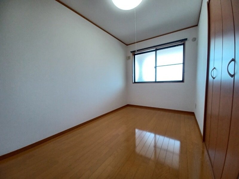 物件内観写真9　(同物件別室画像)