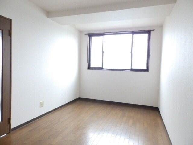 物件内観写真19　(同じ物件、別部屋の写真です)