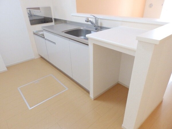 キッチン(同型タイプの画像です)