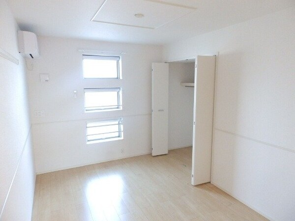 その他(同タイプ部屋写真です。)