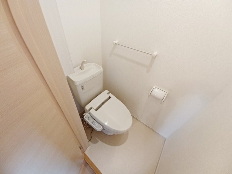 物件内観写真10　(同型参考写真)