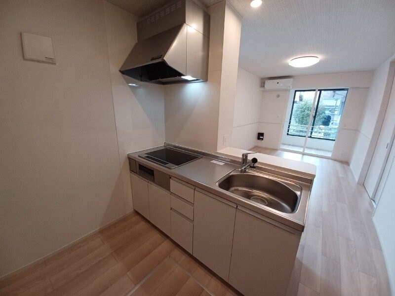 物件内観写真8　(別部屋反転写真です)