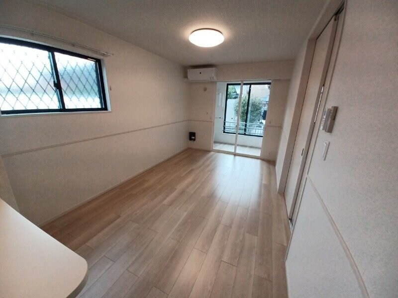 物件内観写真23　(別部屋反転写真です)