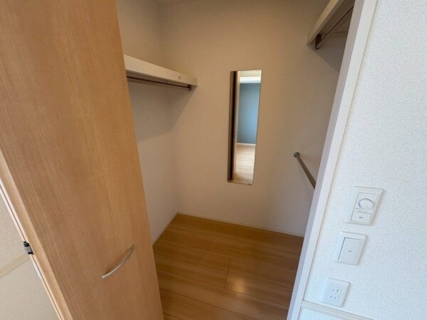 収納(同物件別部屋)