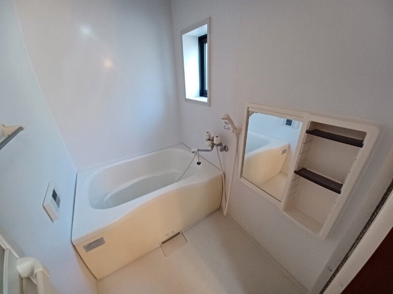 物件内観写真18　(同型参考写真)