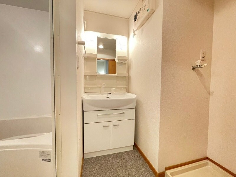 物件内観写真10　(同型参考写真)