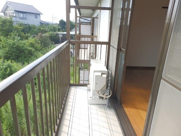 バルコニー(同建物の別部屋写真です)