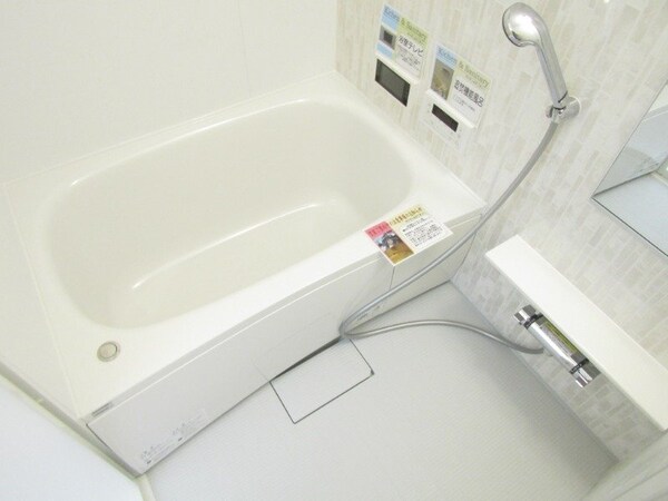 バス／シャワールーム等(同物件別部屋写真)