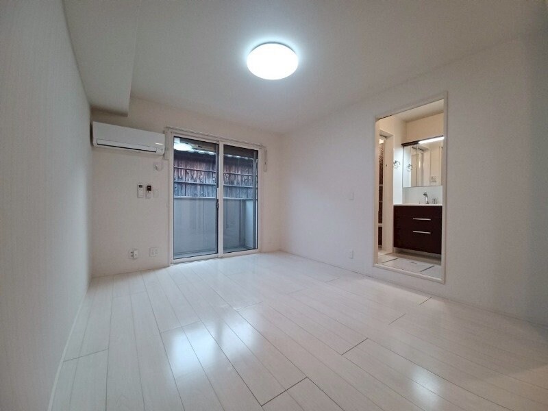 物件内観写真13　(同型反転参考写真)