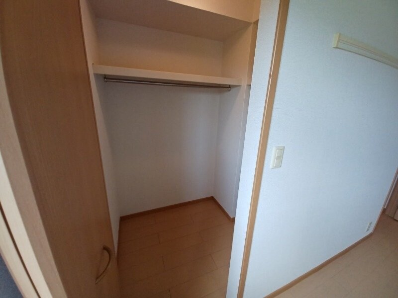 物件内観写真15　(同型別室のお写真です)