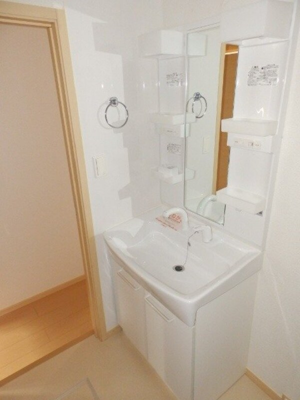 洗面所(同タイプ部屋写真です。)