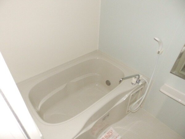 バス／シャワールーム等(同タイプ部屋写真です。)