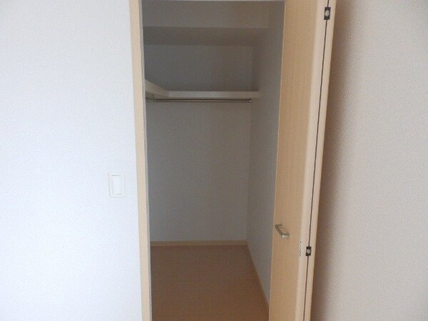 収納(同タイプ部屋写真です。)