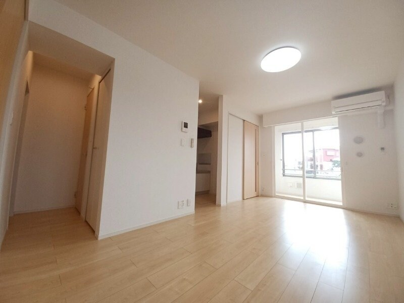 物件内観写真6　(別棟同型参考写真)