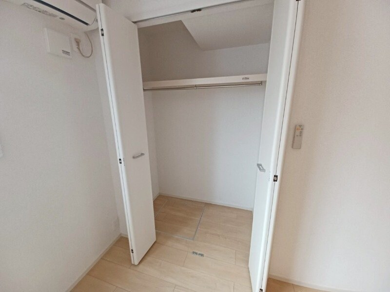 物件内観写真13　(別棟同型参考写真)