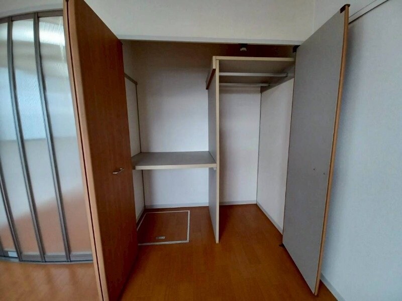 物件内観写真11　(同物件別室画像)