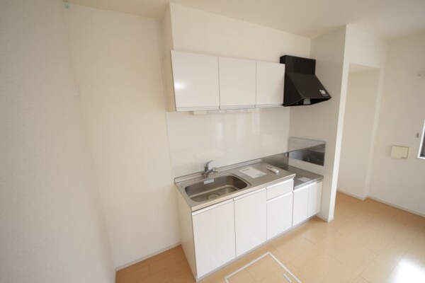 キッチン(同型タイプの画像です)