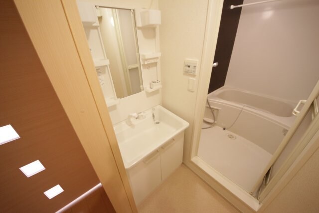 物件内観写真8　(同型タイプの画像です)